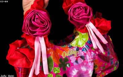 Tas Rotan Motif Etnik